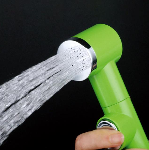 Push-Typ Warmwasser-Bidet-Sprühgerät für die Toilette